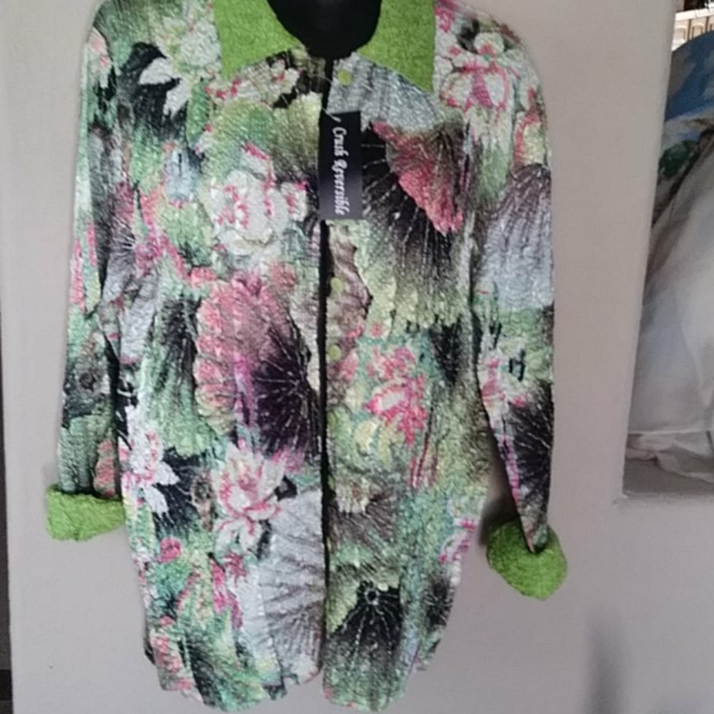 NWT  Crush Reversible Floral Design Jacket Reversible Lime Green
